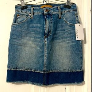 Joe’s Jeans denim skirt. Size 27w